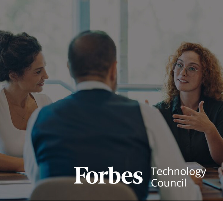 How Flat Organizational Structure Can Foster Sustainable Company Growth