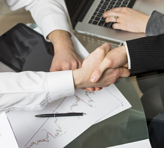 Software Development Pricing Models: Executive Guide 2026